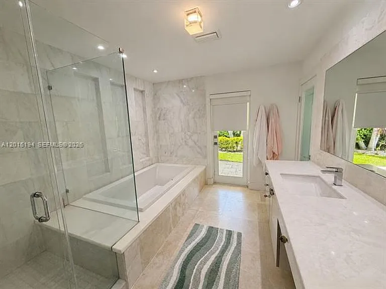 11445 N Bayshore Dr #11445 — Photo 21
