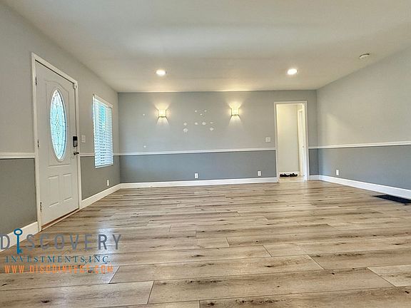 4th image of 6225 Hillmont Dr