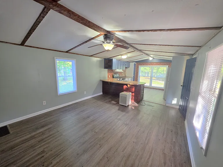 1335 Singing Pines Dr — Photo 4