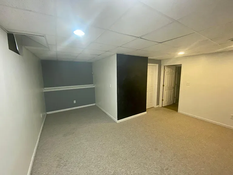 605 Country Village Dr — Photo 21