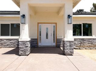 12745 Pocomoke Rd, Apple Valley, CA 92307