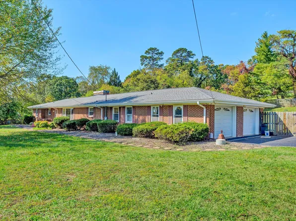 6932 Dallas Rd, Roanoke, VA 24019