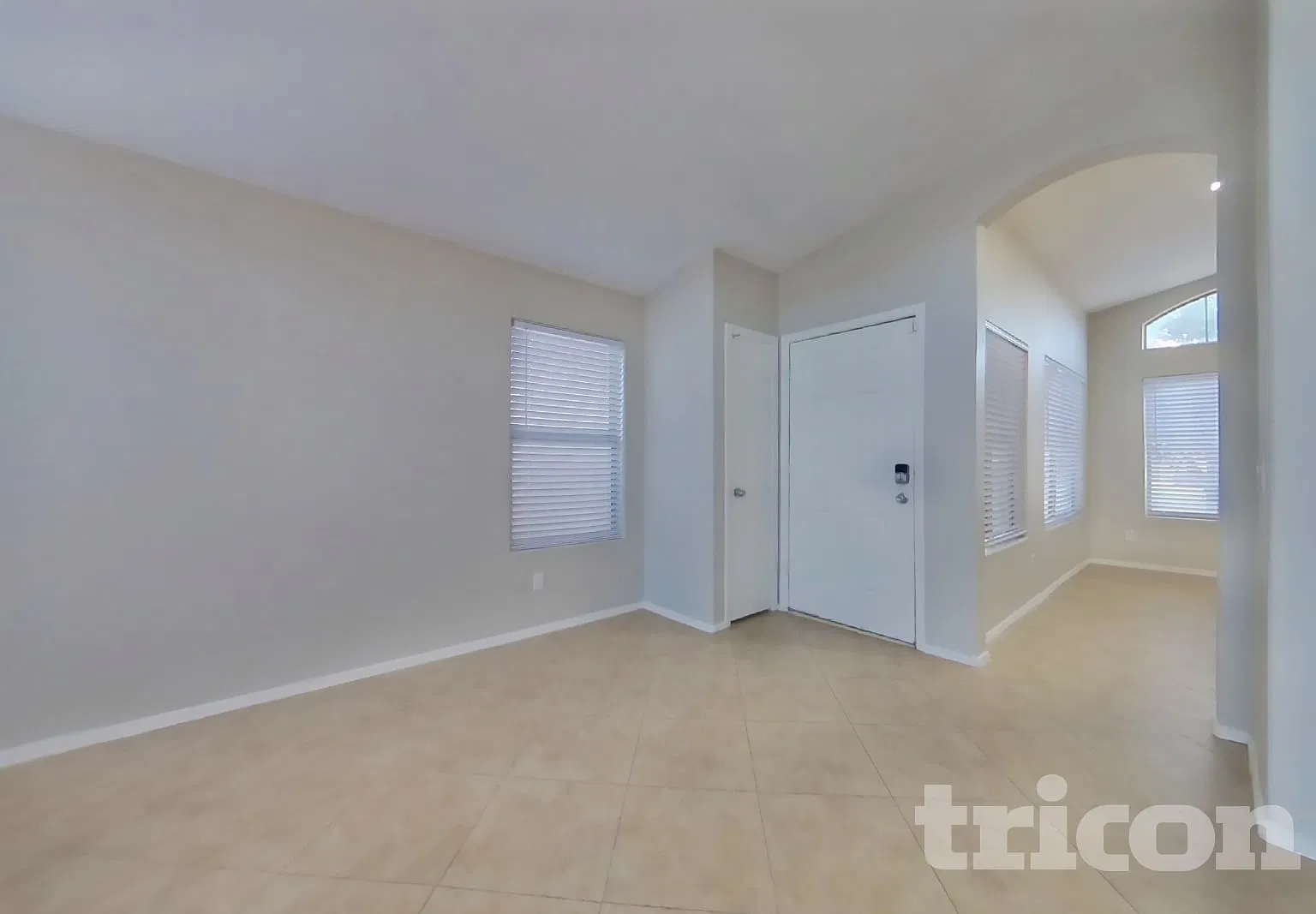1612 E Barbarita Ave Gilbert AZ — Photo 2