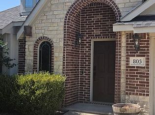 803 Lakeview Dr, Alvarado, TX 76009