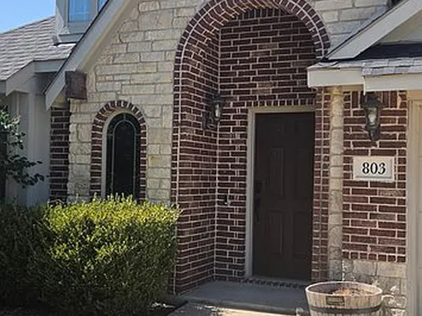803 Lakeview Dr, Alvarado, TX 76009