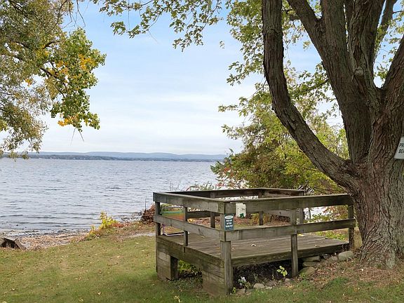 4th image of 112 Hog Island Road