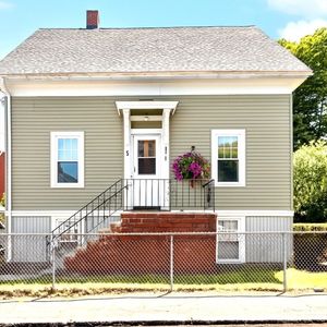 5 Bow St, Salem, MA, 01970