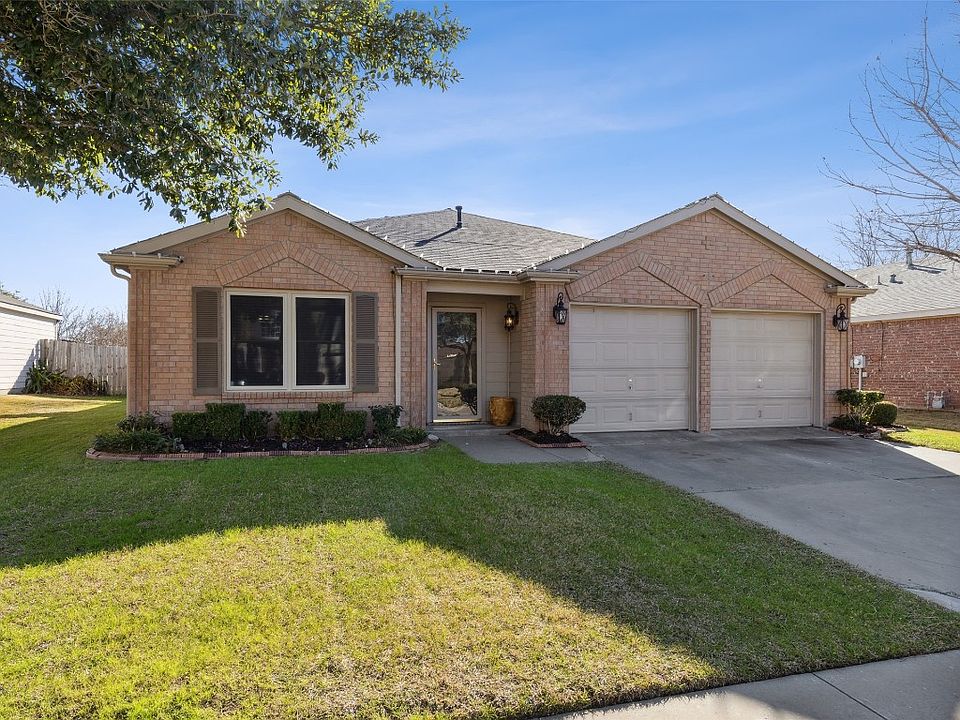 1st image of 1420 Autumncrest Dr