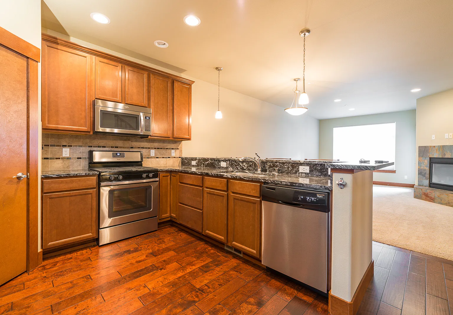 Renton 3 bed Townhouse for Rent — Photo 4