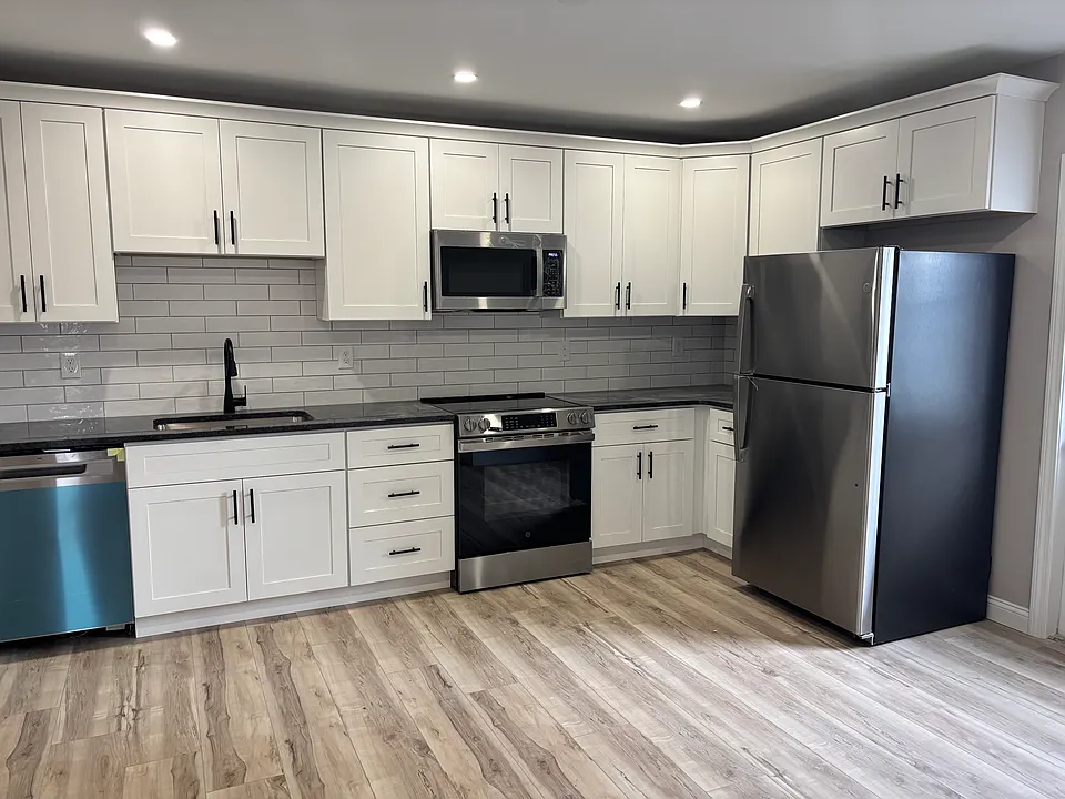 5 Annie St #1