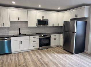 5 Annie St #1, Pawtucket, RI 02861