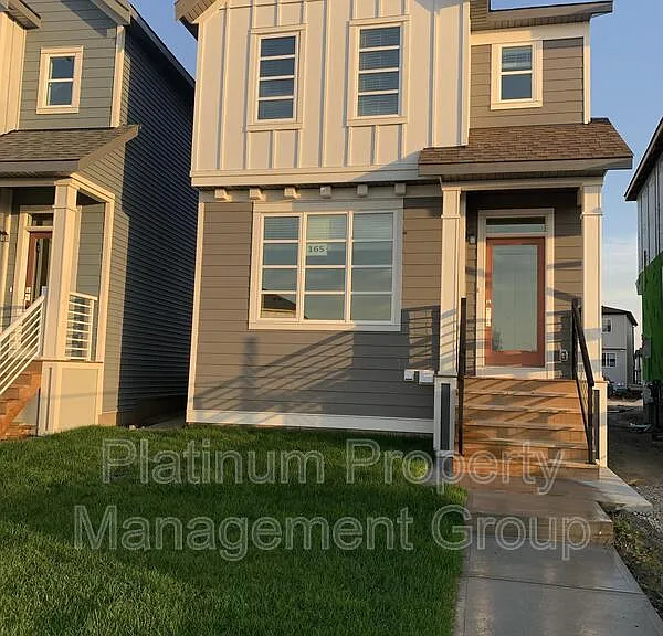 165 Walcrest Blvd SE #B — Photo 9