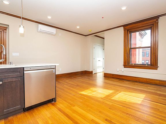 2nd image of 20 Harbor St #129-04
