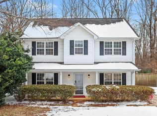 6323 Pine Hollow Dr, Charlotte, NC 28212