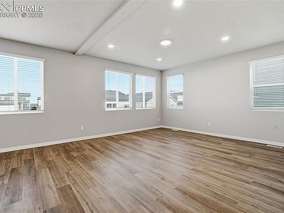 5th image of 471 Atchison Way