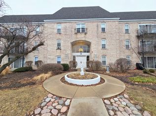 5001 Carriageway Dr APT 116, Rolling Meadows, IL 60008