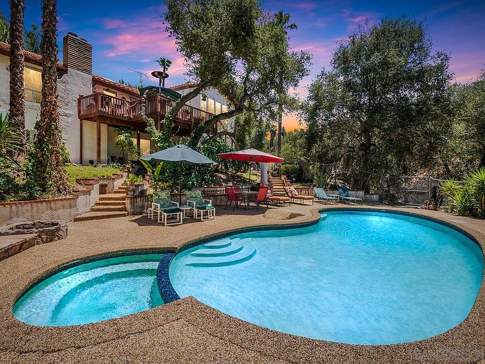2556 Canyon Rd, Escondido, CA 92025 Zillow