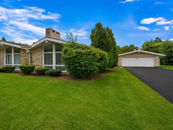 11013 Terrace Ln, Hillside, IL 60162
