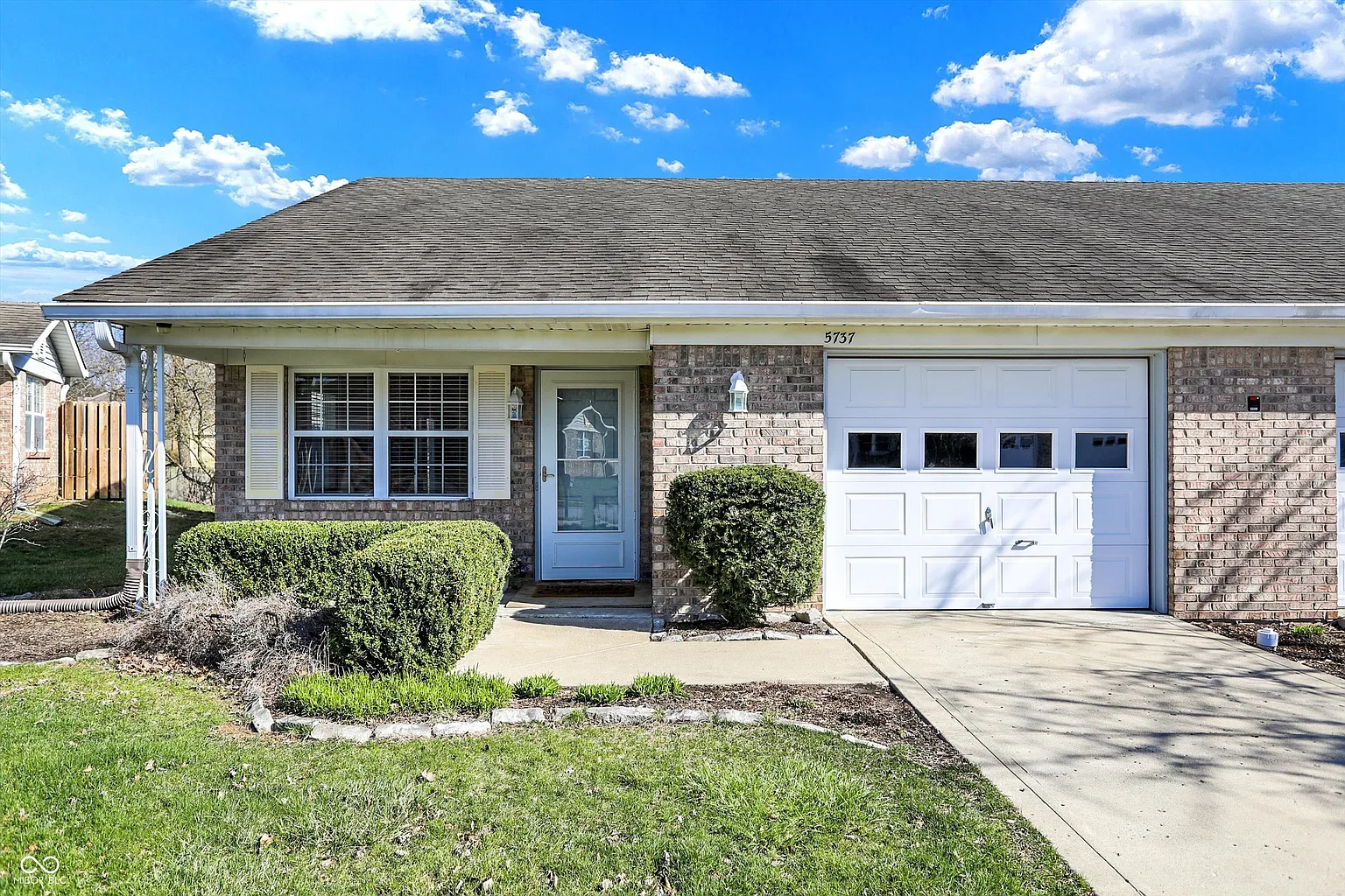 5737 Misty Ridge Cir photo 1