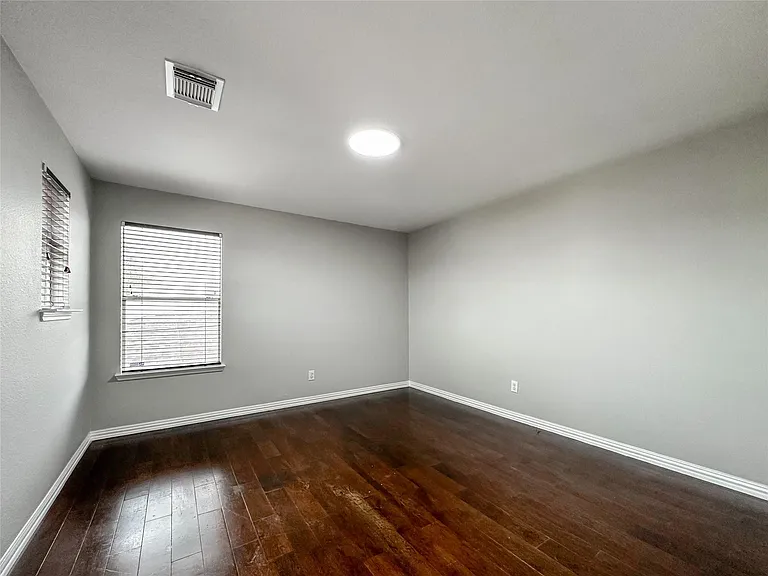 5739 Westminster Village Dr — Photo 33
