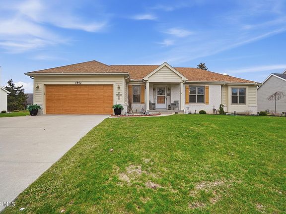 2nd image of 5862 Summer Place Dr