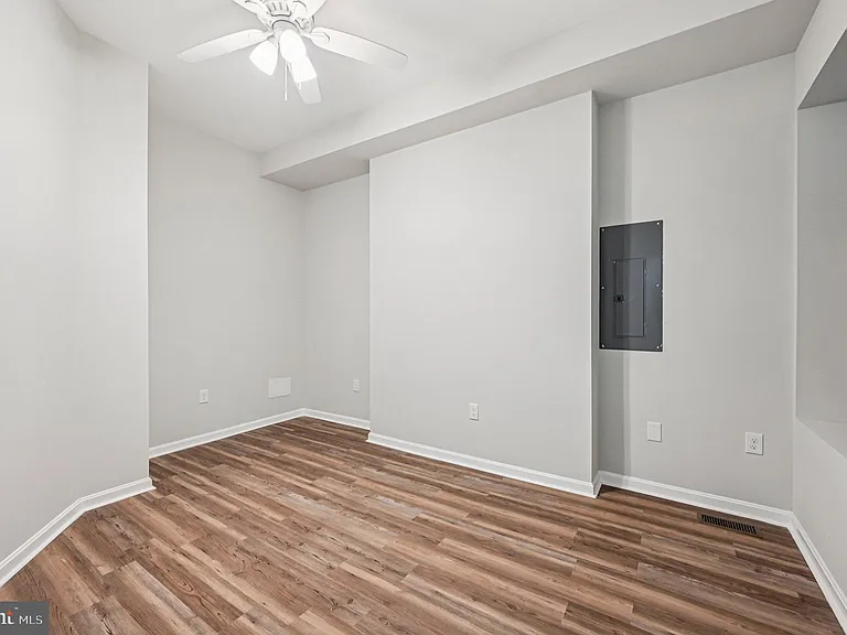 750 Reservoir St #A — Photo 17