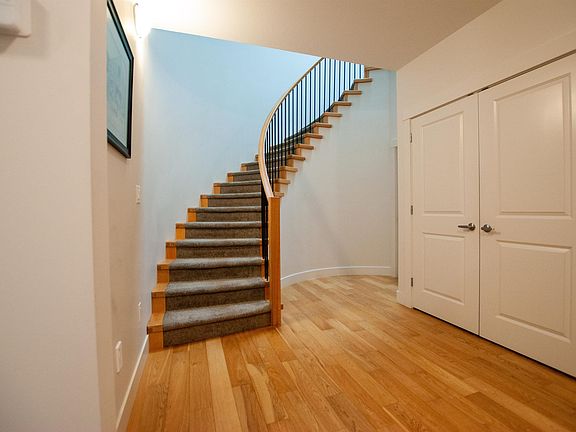 4th image of 51096 Falls Ct #114