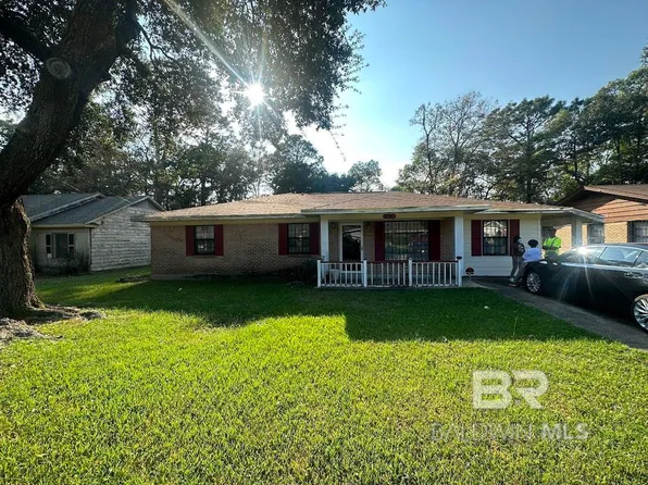 1654 Cheshire Dr W, Mobile, AL 36605