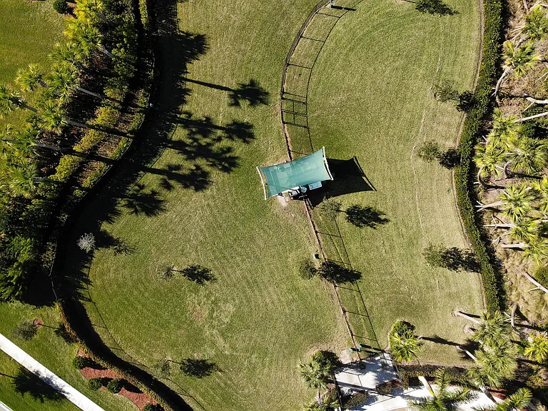 431 NW Cool Water Ct — Photo 35