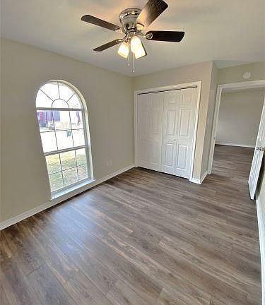 3rd image of 1707 S Dexter Dr
