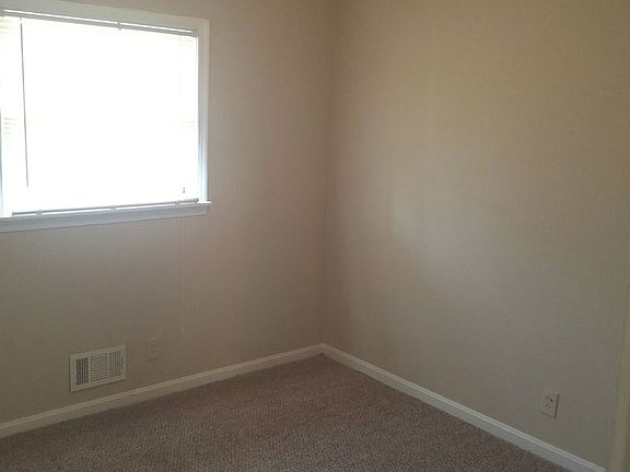 4th image of 4016 Quiet Way