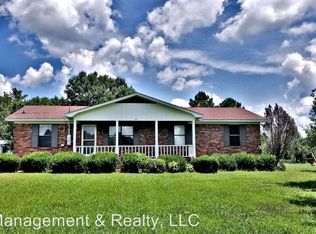 955 N Johnson Chapel Rd, Danville, AL 35619