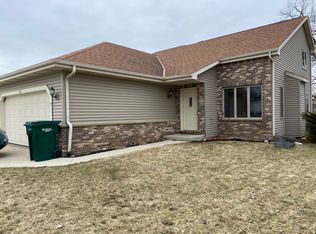 531 Timberline Dr, Slinger, WI 53086