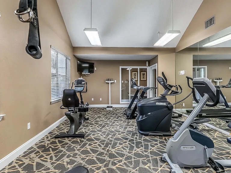 Lakes of Chateau Estates South — Photo 22