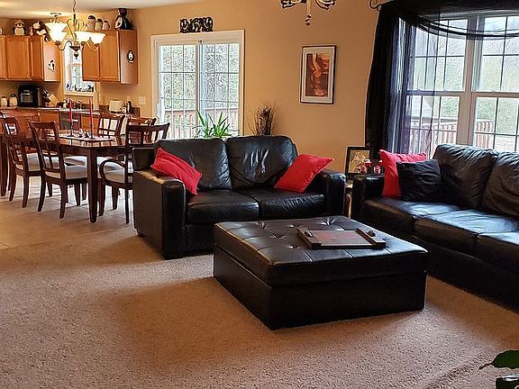 4th image of 3011 Westmoreland Dr
