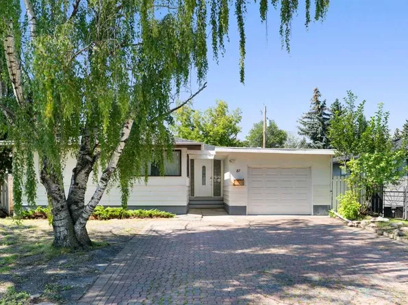 87 E Hillgrove Dr SW, Calgary, AB T2V 3L8
