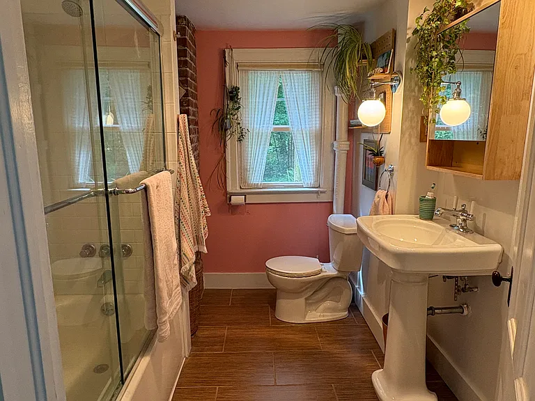 Bathroom 2