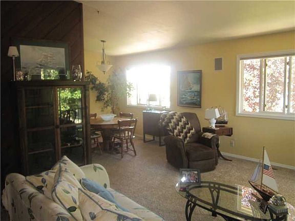 5th image of 2826 Oakland Dr Unit 9