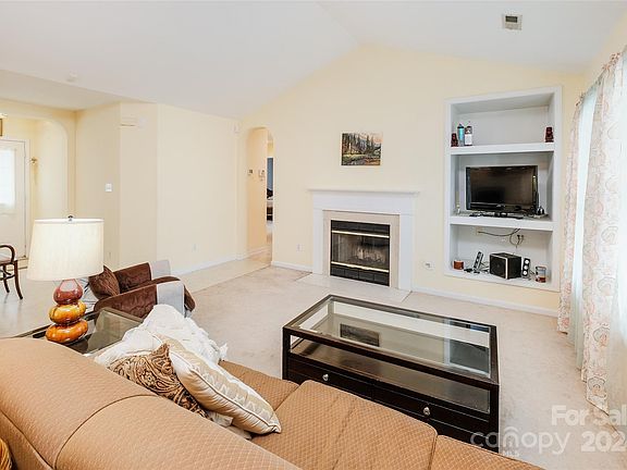 3rd image of 6306 Breitling Grove Pl