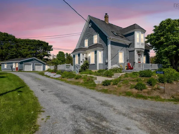 4648 Highway 332, East Lahave, NS B4V 0V7