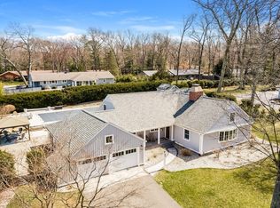 99 Deepwoods Dr, Longmeadow, MA 01106