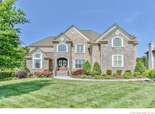 1300 Lookout Cir, Waxhaw, NC 28173