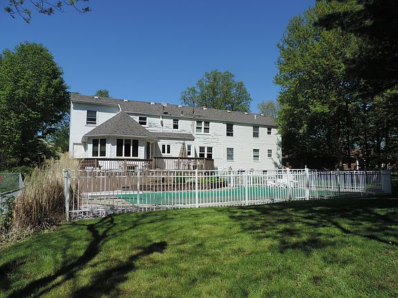 5th image of 126 Idlewood Dr
