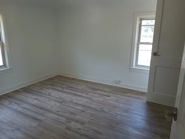 681 Willow St — Photo 8