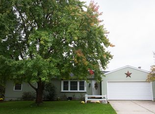 6088 Adacroft Dr SE, Ada, MI 49301