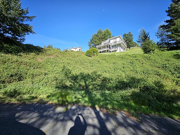 2nd image of 11 Vista Rd