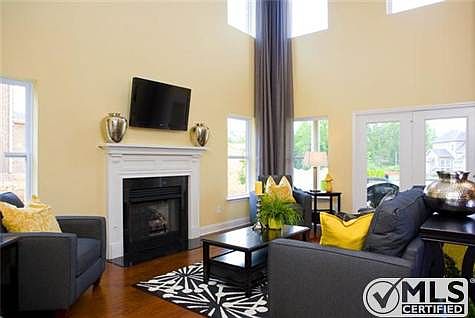 1st image of 1028 Baxter Ln #11