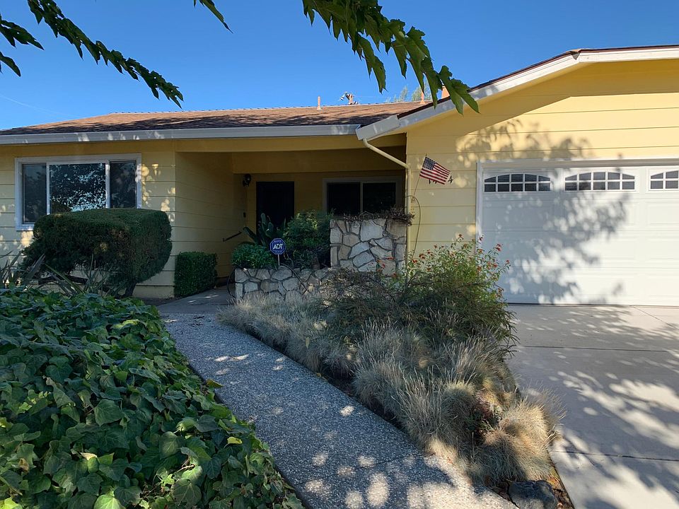 2nd image of 1494 Shaffer Dr