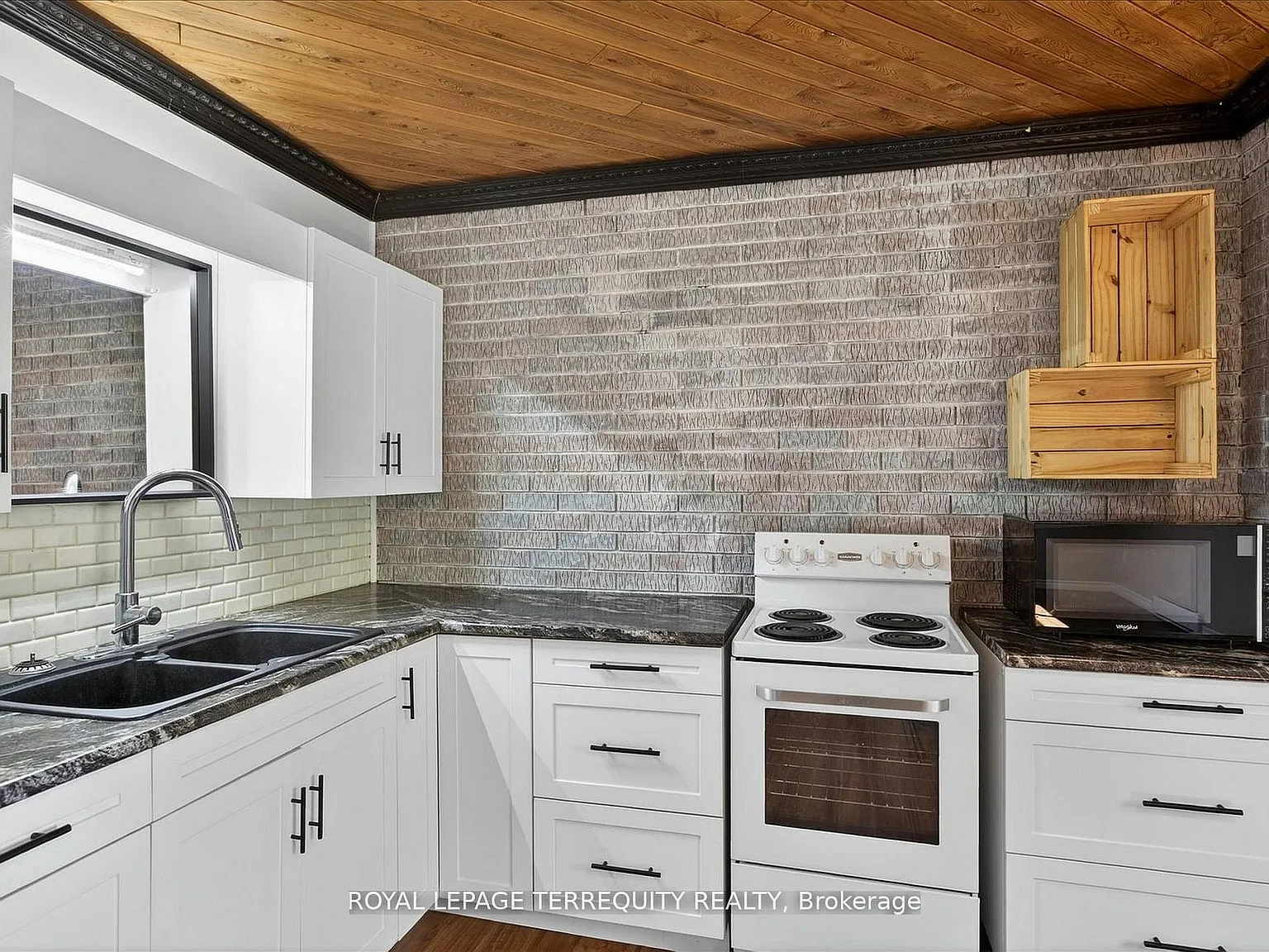 Studio, $1,650 — Photo 2