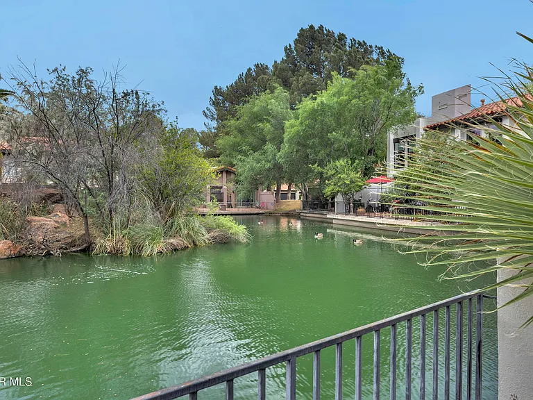 620 Lakeway Dr — Photo 54